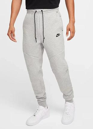 Спортивные штаны nike sportswear tech fleece