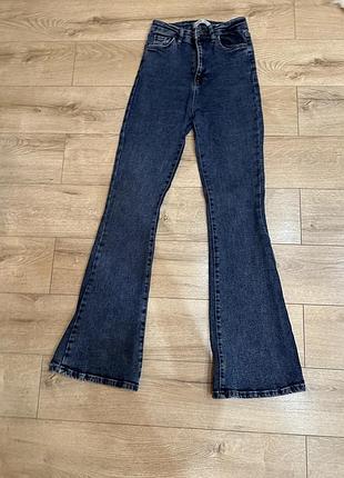 Продаю жіночі джинси кльош 👖
