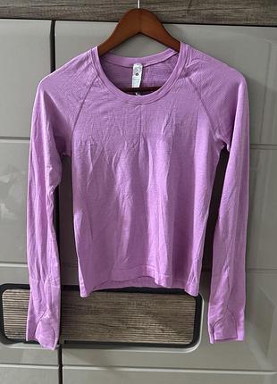 Гарний рожевий лонгслів lululemon