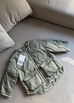 Демісезонна курточка zara