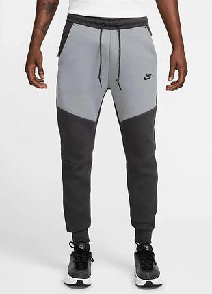 Спортивные штаны nike sportswear tech fleece