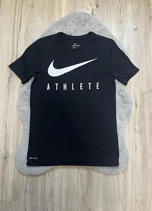 Nike dri-fit athlete футболка дуже класна
