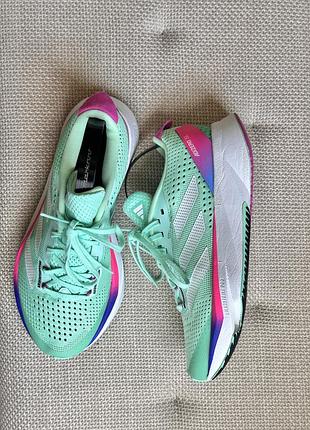 Женские яркие кроссовки adidas adizero sl