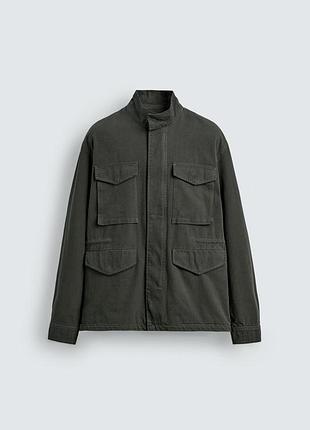 Варена куртка з кишенями-карго zara