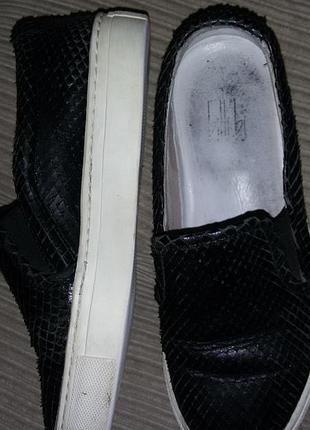Billibi (данія)-чорні  шкіряні сліпони,туфлі 38 1/2 розмір (25 см)