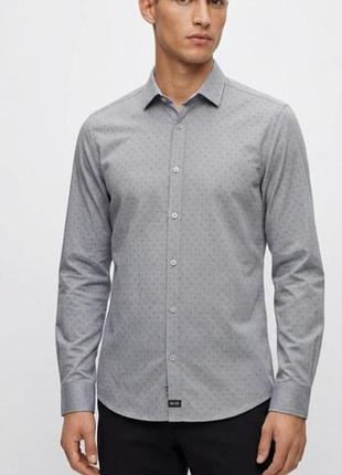 Стильна приталена сорочка boss (hugo boss) slim fit
розмір s