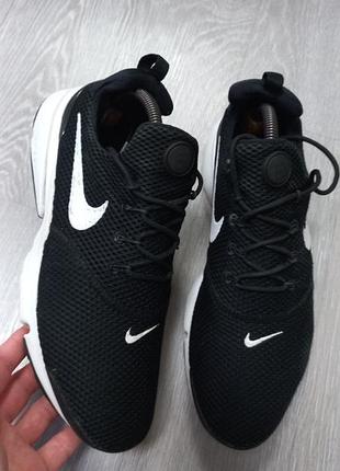 Фирменные кроссовки nike