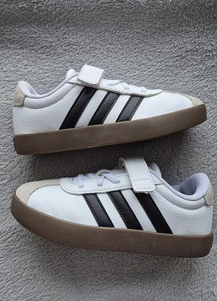 Кроссовки 34р. adidas. унисекс