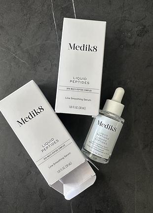 Сироватка для обличчя з пептидами liquid peptides™ medik8