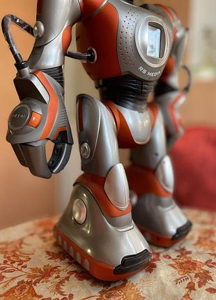 Програмований мультимедійний робот wowwee rs media 8061 4