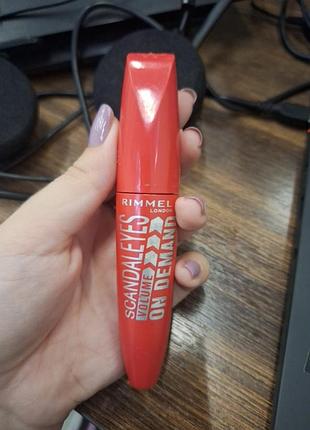Туш rimmel scandaleyes volume on demand