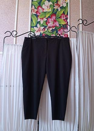 Красиві чорні штани tailored.