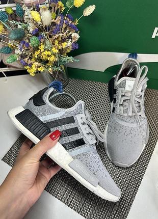 Оригінальні кросівки adidas boost