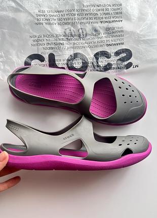 Санділі оригінал crocs swiftwater wave 7w