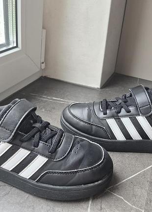 Adidas кроссовки