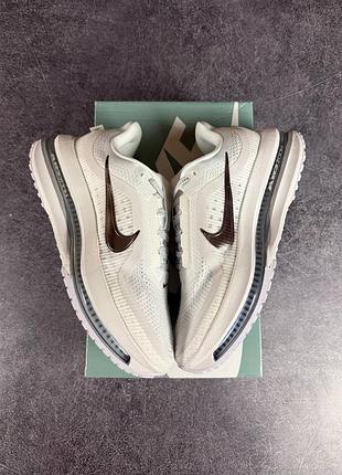 Nike pegasus premium sp white
