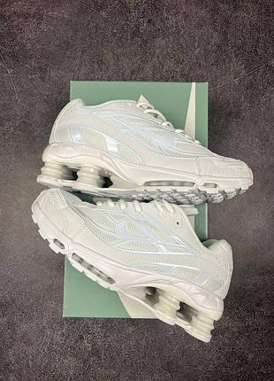 Nike x supreme shox ride 2 white grey bege