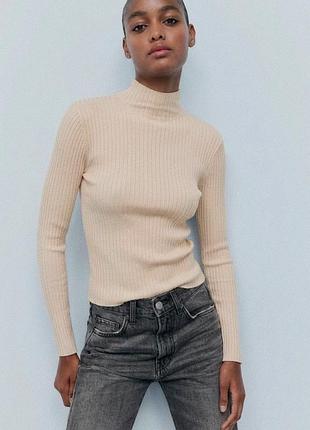 Бежевый джемпер в рубчик zara • гольф • водолазка зара