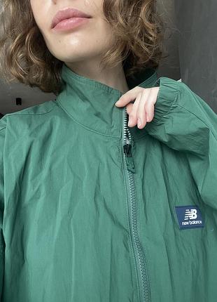 Вітровка new balance