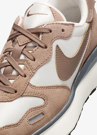 Кроссовки nike phoenix waffle 6