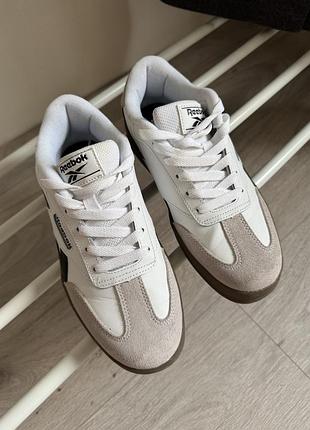 Кеди жіночі reebok