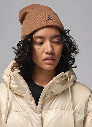 Шапка nike air jordan peak essential