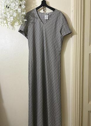 Вінтажна максі-сукня laura ashley в універсальну клітинк