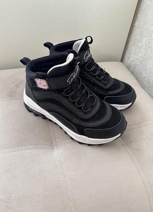 Черевики демисезонні skechers 33