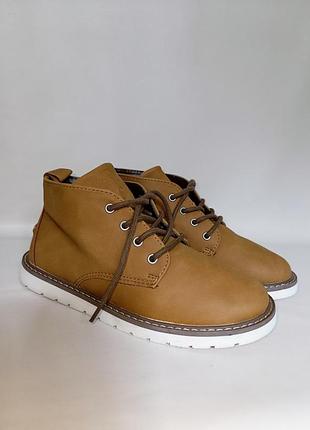 Демісезонні черевики чукка (chukka boots) від відомого шведського бренду h&m. 32 розмір