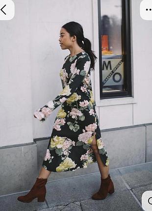 Сукня в квітковий принт h&m🌿