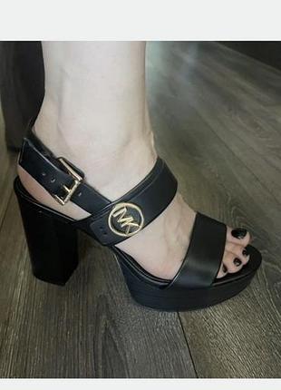 Босоніжки michael kors