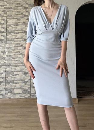 Сукня міді