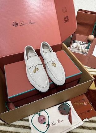 Жіночі лофери з натуральної замші loro piana