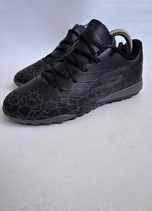 Сороконіжки skechers