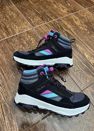Кросівки skechers р-36