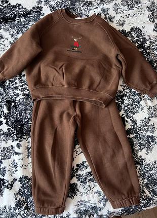 Костюм теплий з начосом плотний zara з оленем коричневий
