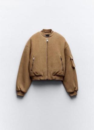 Осіння куртка zara