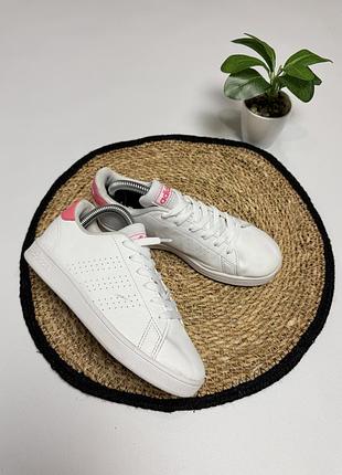 Білі кеди adidas для дівчинки