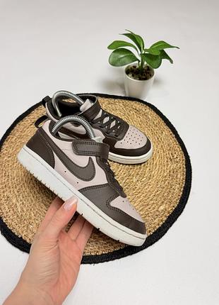 Кросівки nike для дівчинки