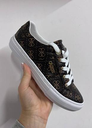 Кеди guess
