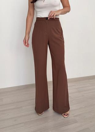 Шоколадные брюки палаццо bershka