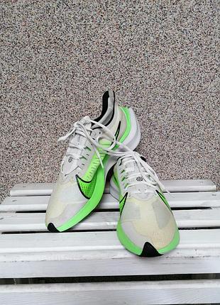 Кроссовки nike