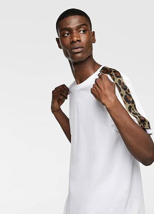 Футболка zara з лампасами.