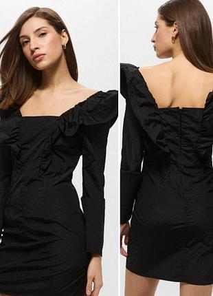 Сукня з об'ємними пишними воланами на  бренду h&m