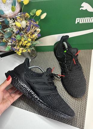 Оригінальні кросівки adidas boost