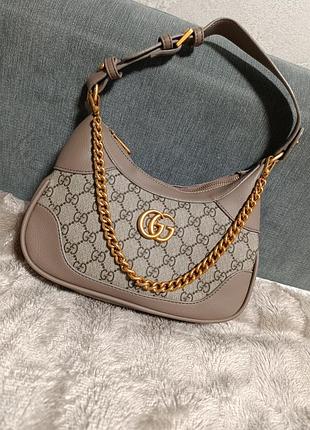 Шикарна сумочка gucci