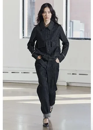 Женская куртка zara, очень крутая