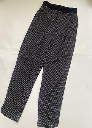 Женские легкие летние брюки h&m conscious в геометрический принт (размер xs / eur 34)