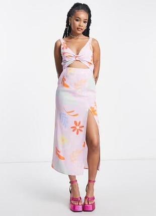 Міді сукня в квітковий принт з розрізом asos