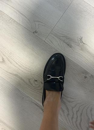 Лофери zara лаковані